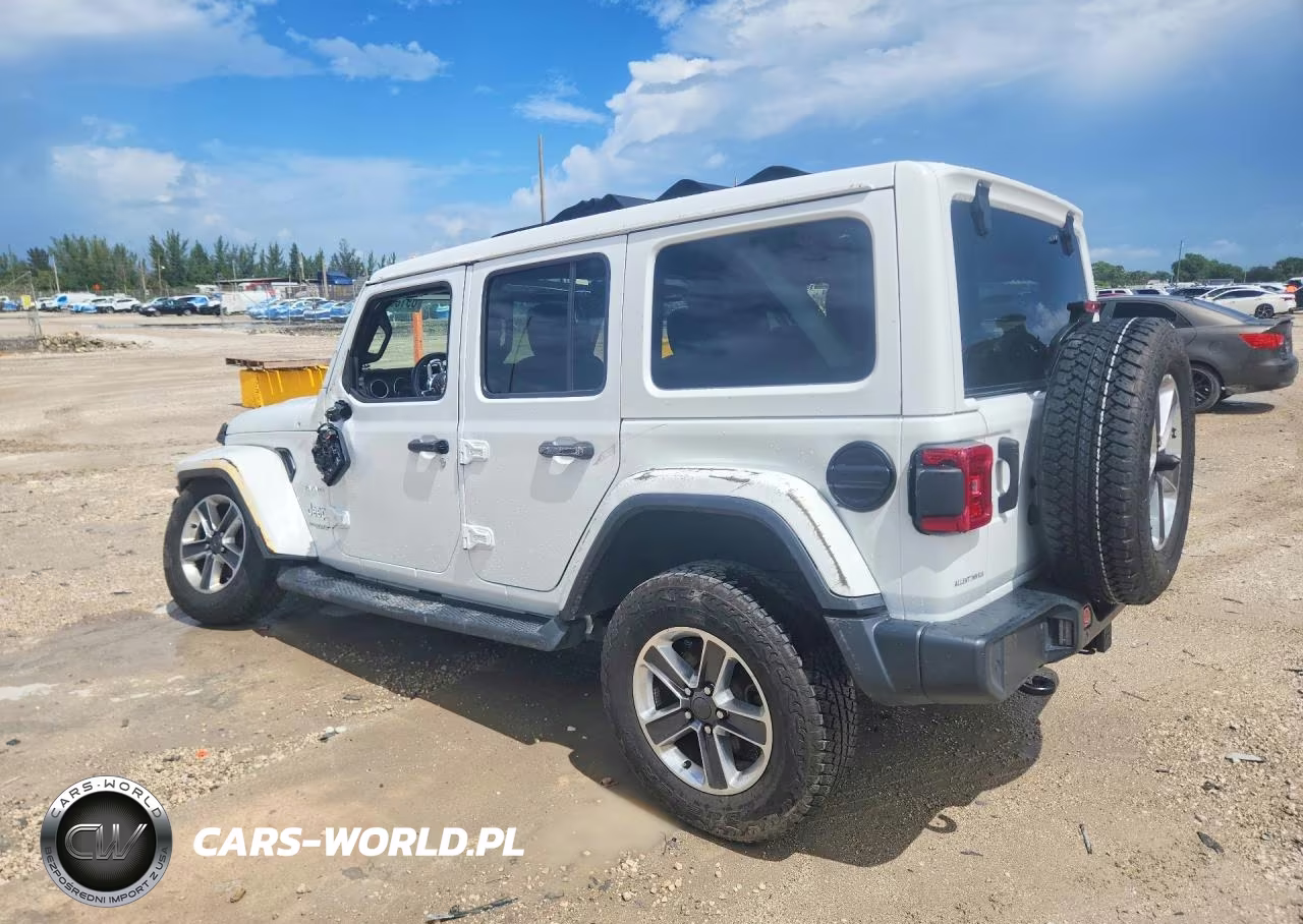 2021 Jeep Wrangler Unlimited Sahara VIN:1C4HJXEGXMW501558 - 2