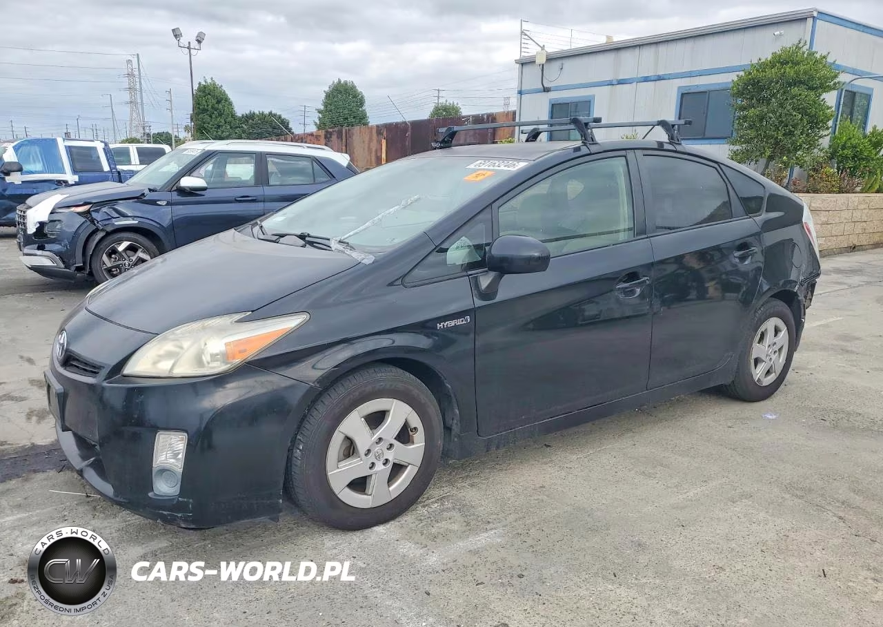2011 Toyota Prius Two – zdjęcie 1 z 12