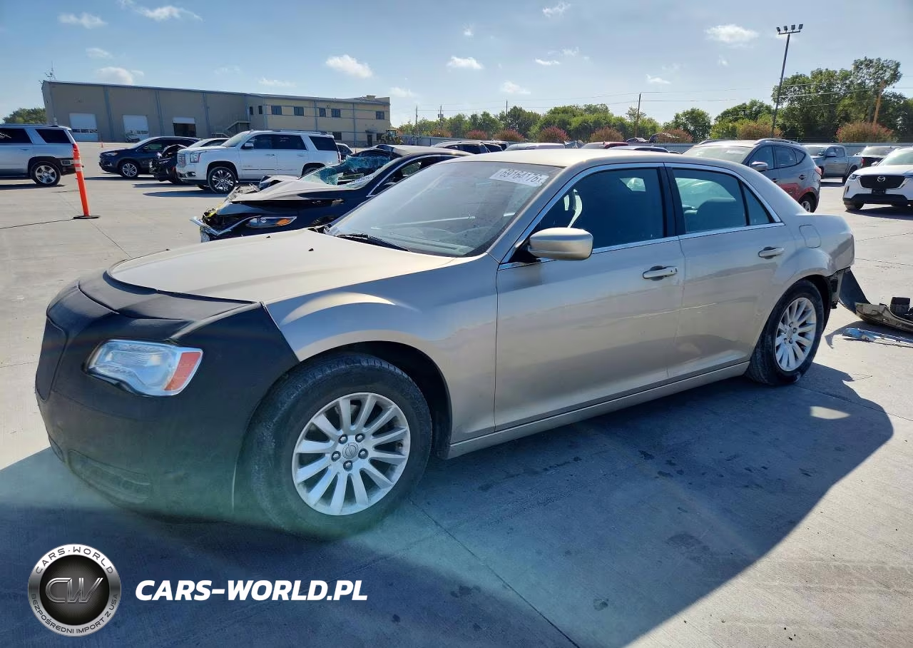 2012 Chrysler 300 VIN:2C3CCAAG1CH311477 - 1