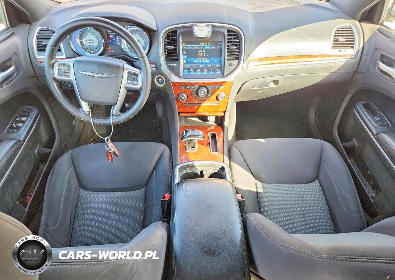 2012 Chrysler 300 VIN:2C3CCAAG1CH311477 - 8