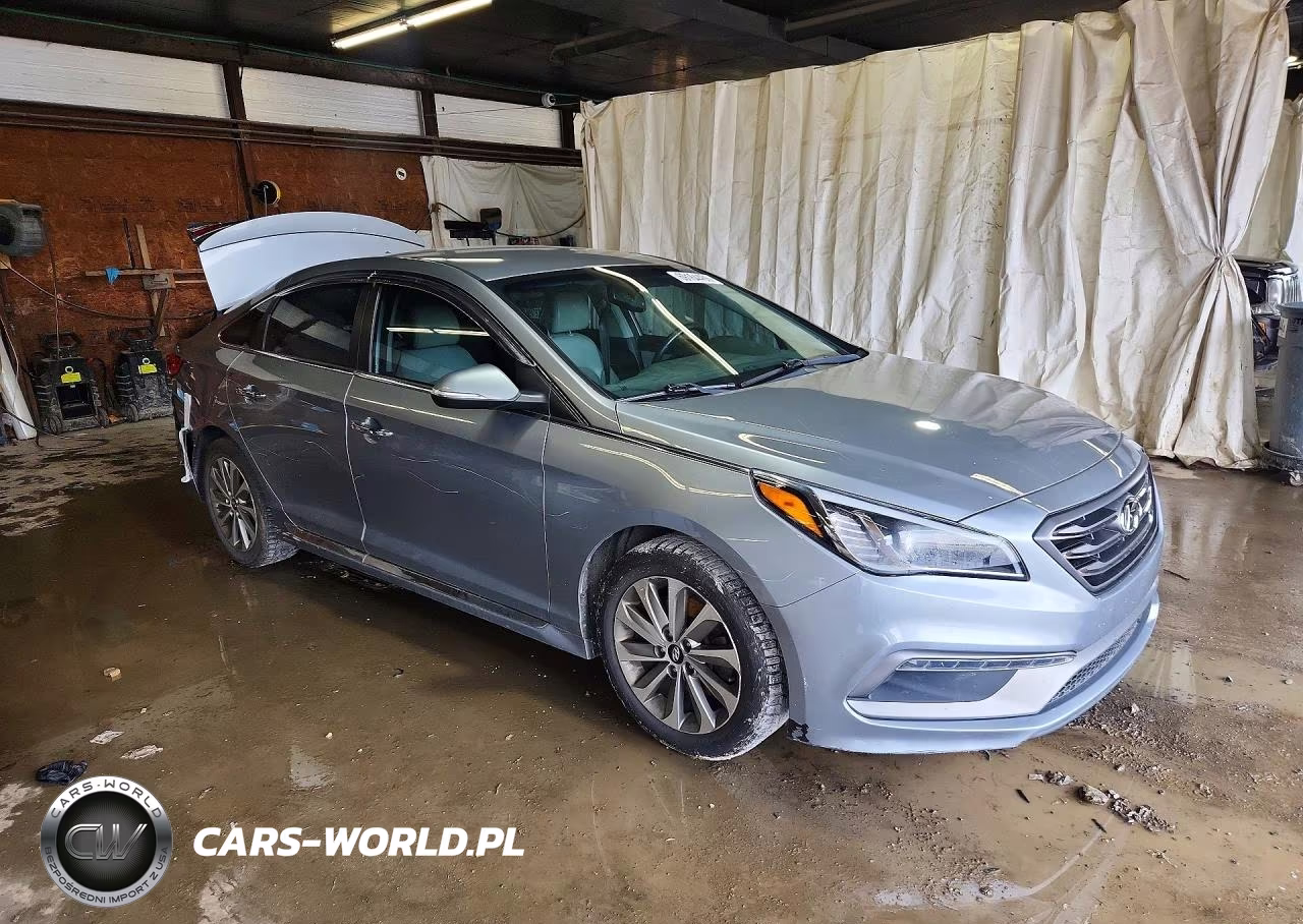 2015 Hyundai Sonata Sport VIN:5NPE34AF3FH091249 - 4