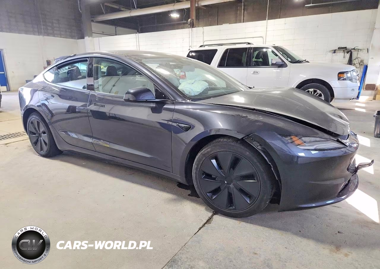2024 Tesla Model 3 VIN:5YJ3E1EB8RF768046 - 4
