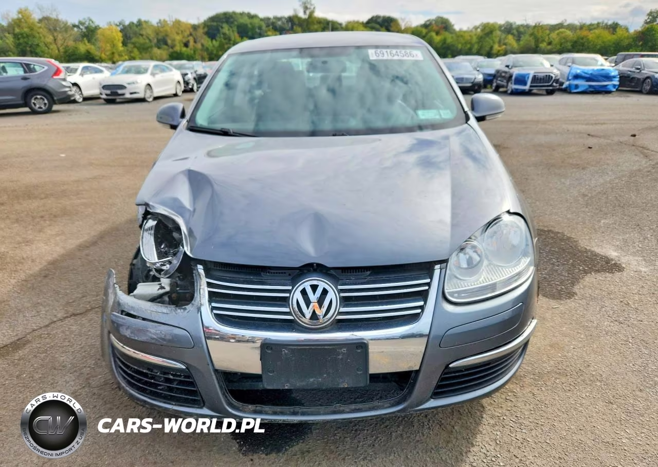 2010 Volkswagen Jetta S VIN:3VWJZ7AJ0AM024479 - 5