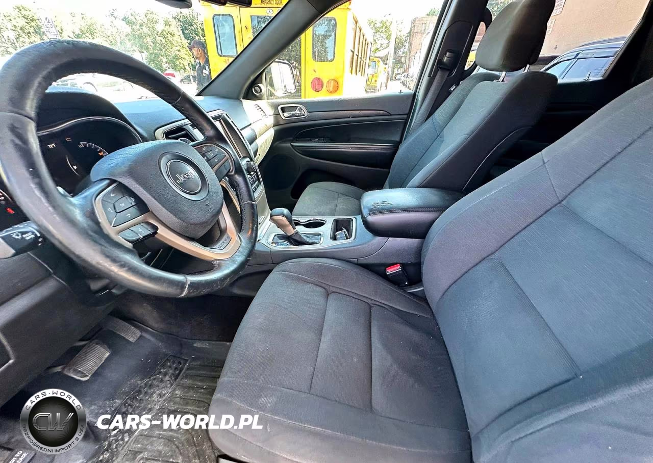 2016 Jeep Grand Cherokee Laredo VIN:1C4RJFAG2GC478688 - 5