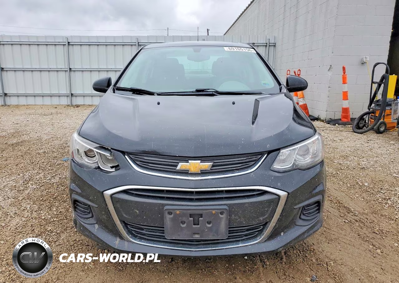 2017 Chevrolet Sonic VIN:1G1JD5SH9H4128999 - 5