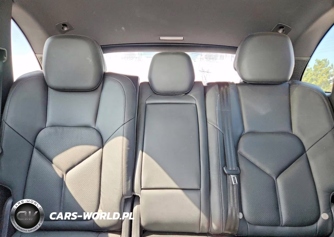 2014 Porsche Cayenne S VIN:WP1AB2A25ELA58457 - 10