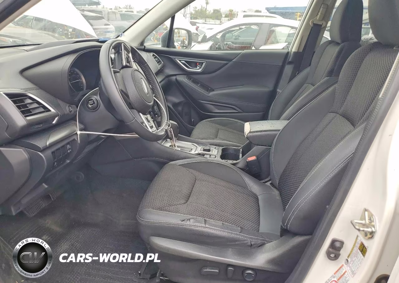2019 Subaru Forester Premium VIN:JF2SKAEC6KH531186 - 7