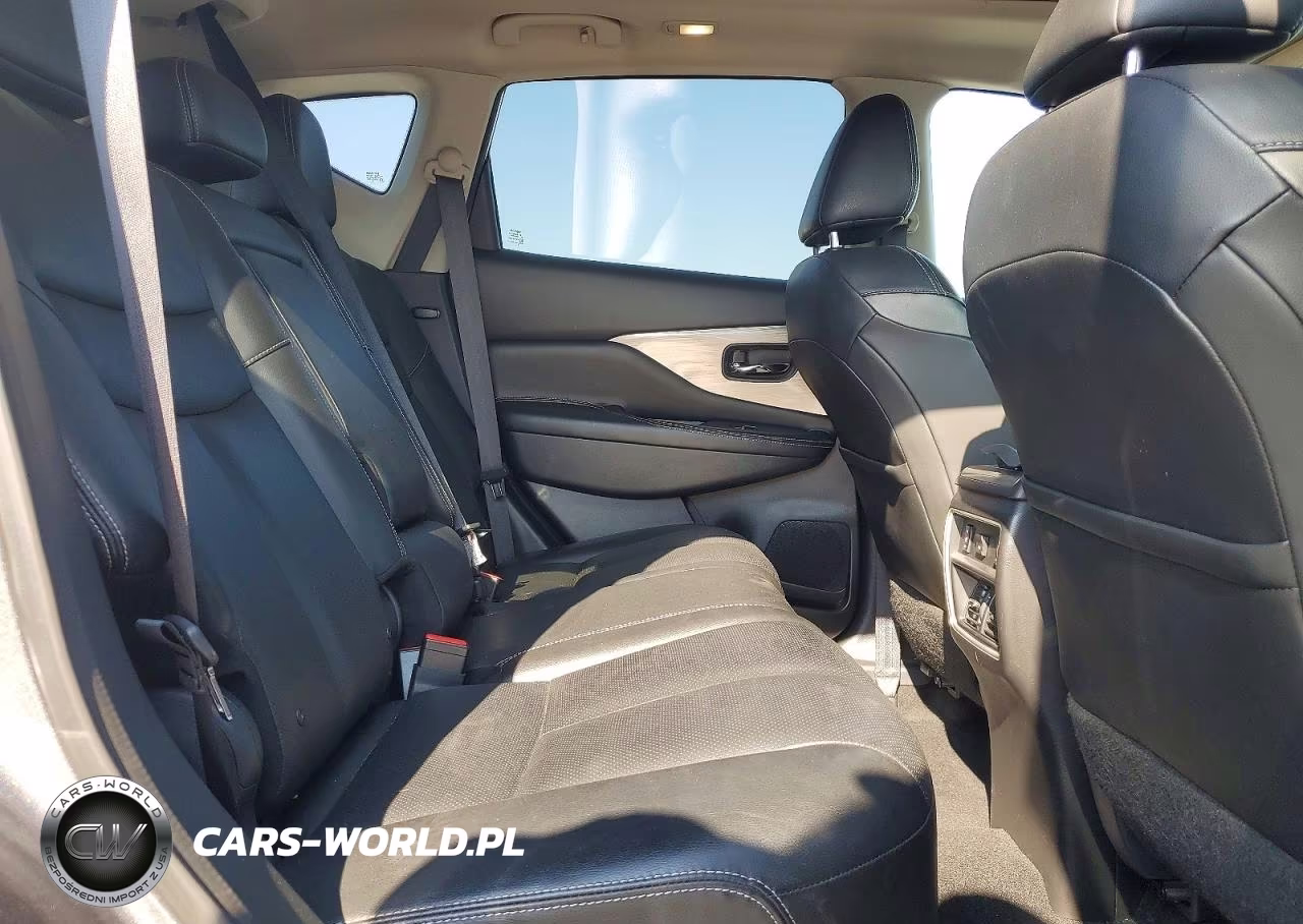 2018 Nissan Murano Platinum VIN:5N1AZ2MH5JN161224 - 11