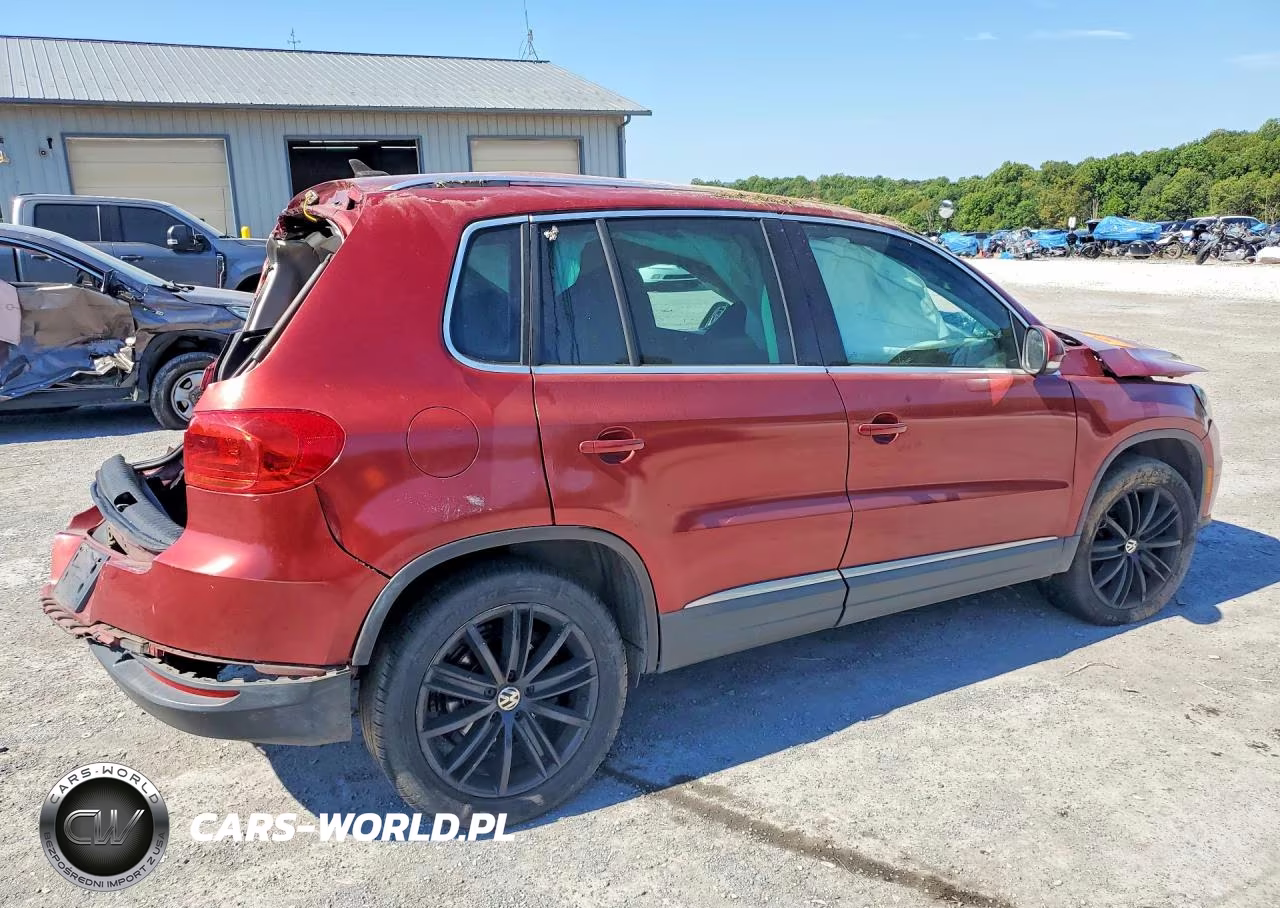 2012 Volkswagen Tiguan S VIN:WVGBV7AX2CW001808 - 3