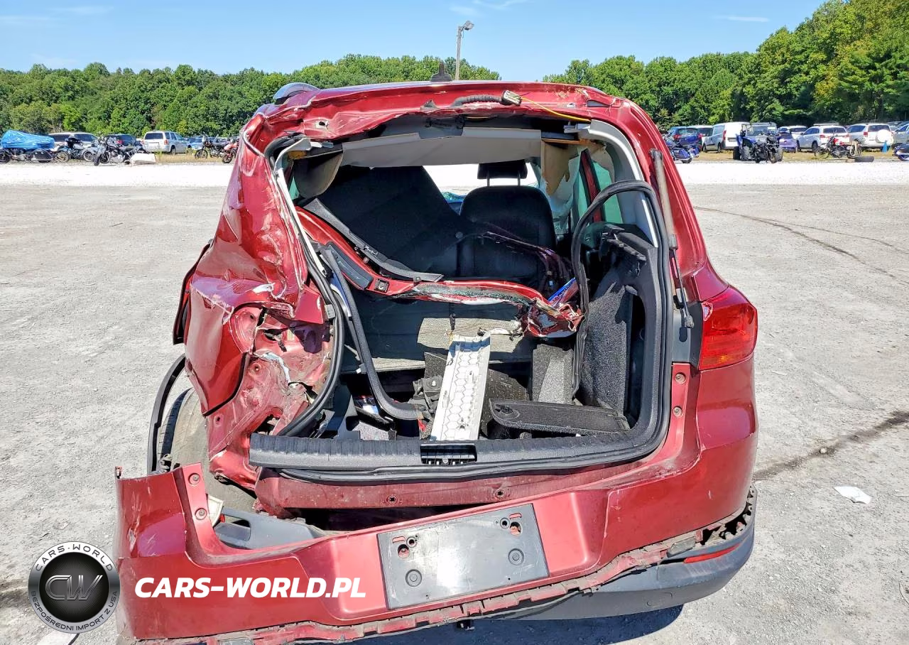 2012 Volkswagen Tiguan S VIN:WVGBV7AX2CW001808 - 6