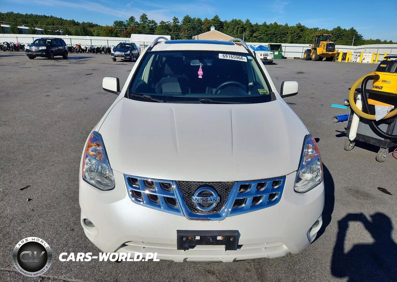 2013 Nissan Rogue S VIN:JN8AS5MV0DW631744 - 5