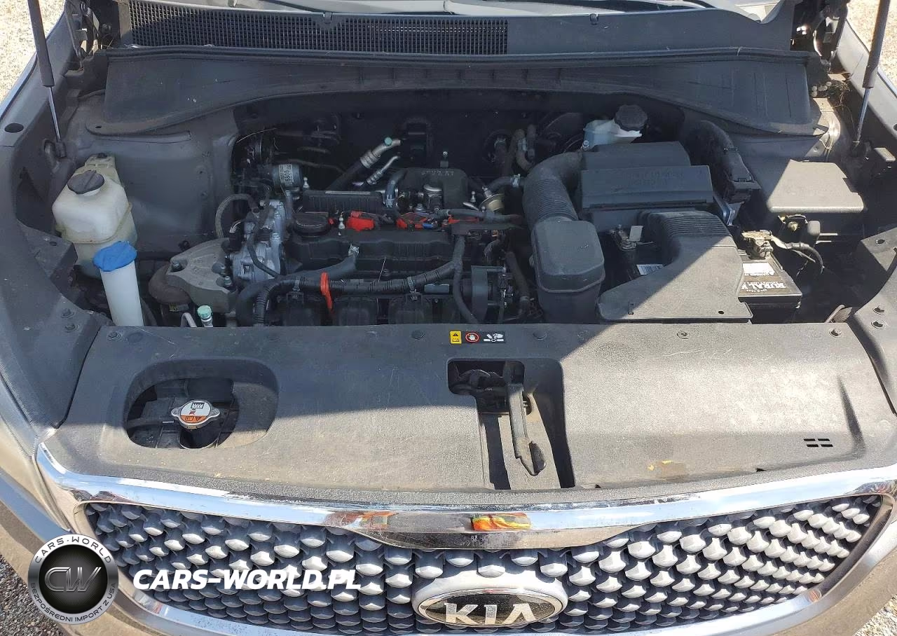 2018 Kia Sorento L VIN:5XYPG4A33JG425640 - 12