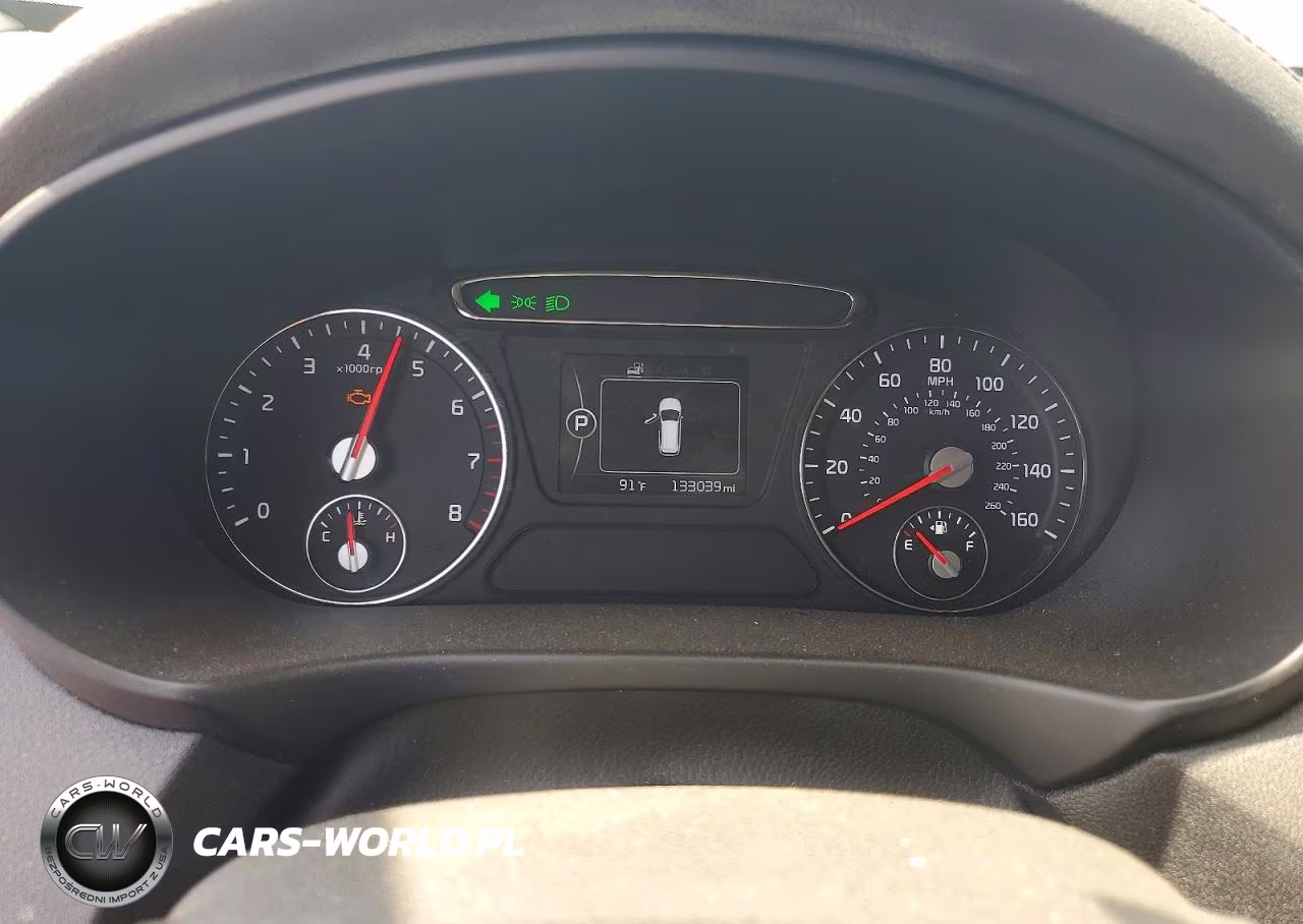 2018 Kia Sorento L VIN:5XYPG4A33JG425640 - 9