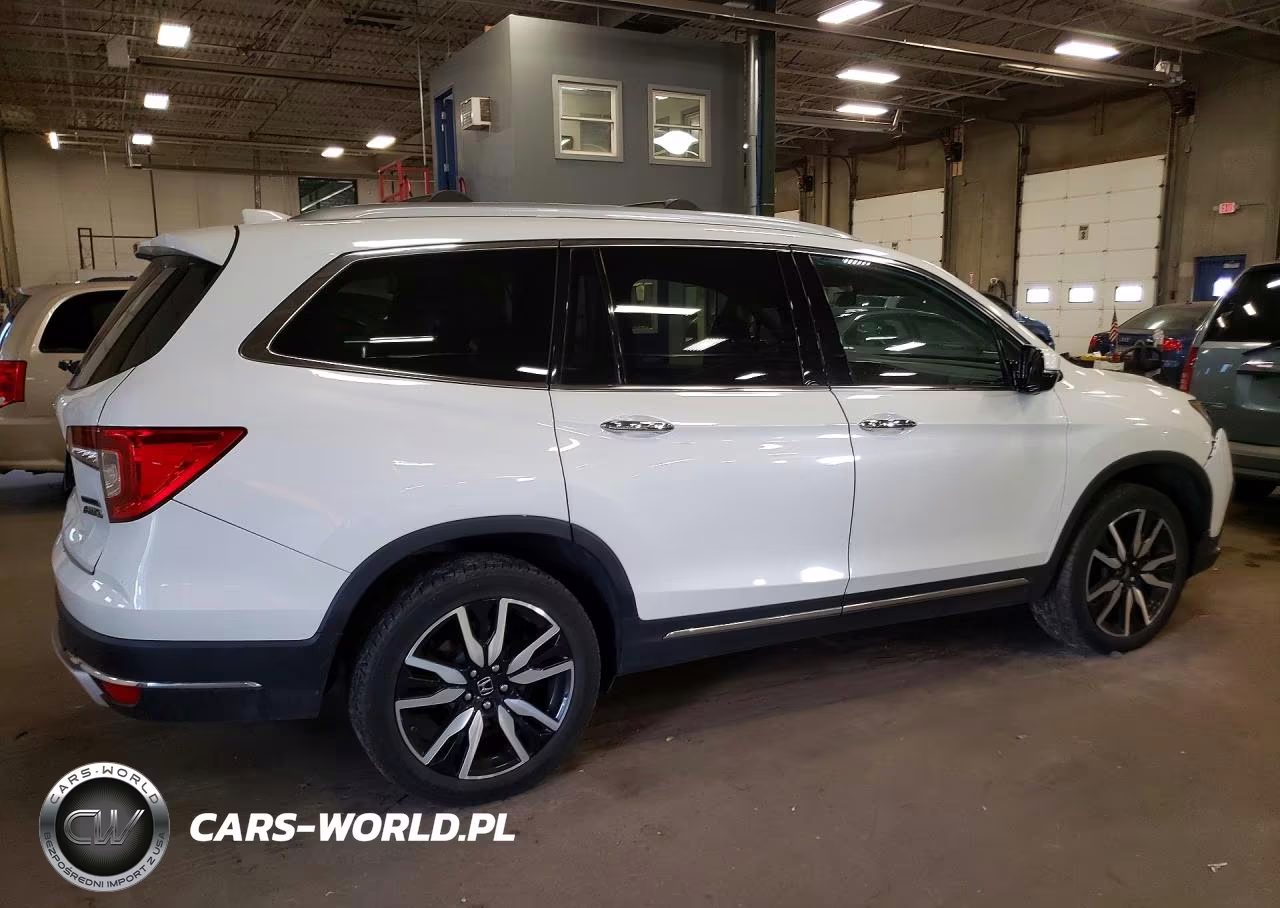 2021 Honda Pilot Touring VIN:5FNYF6H66MB020967 - 3