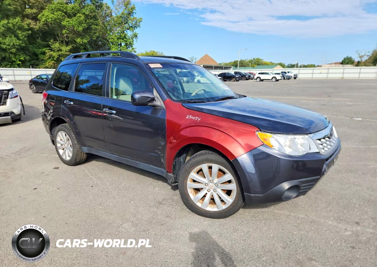 2012 Subaru Forester 2.5X Premium VIN:JF2SHADC8CH455861 - 4
