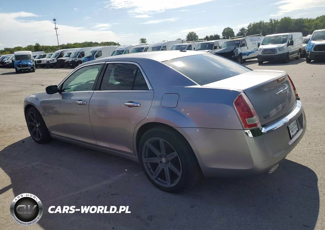 2013 Chrysler 300 VIN:2C3CCAAG1DH727806 - 2