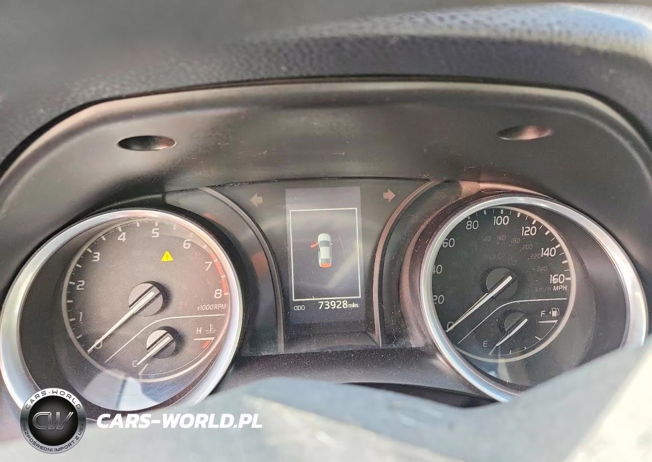 2018 Toyota Camry L VIN:4T1B11HK9JU073326 - 9