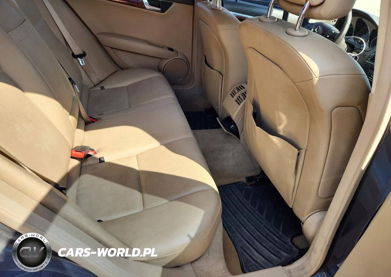 2011 Mercedes-Benz C 300 VIN:WDDGF5EB9BA499176 - 10