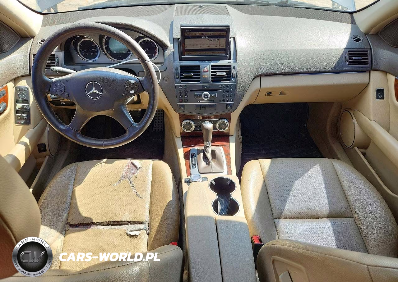 2011 Mercedes-Benz C 300 VIN:WDDGF5EB9BA499176 - 8