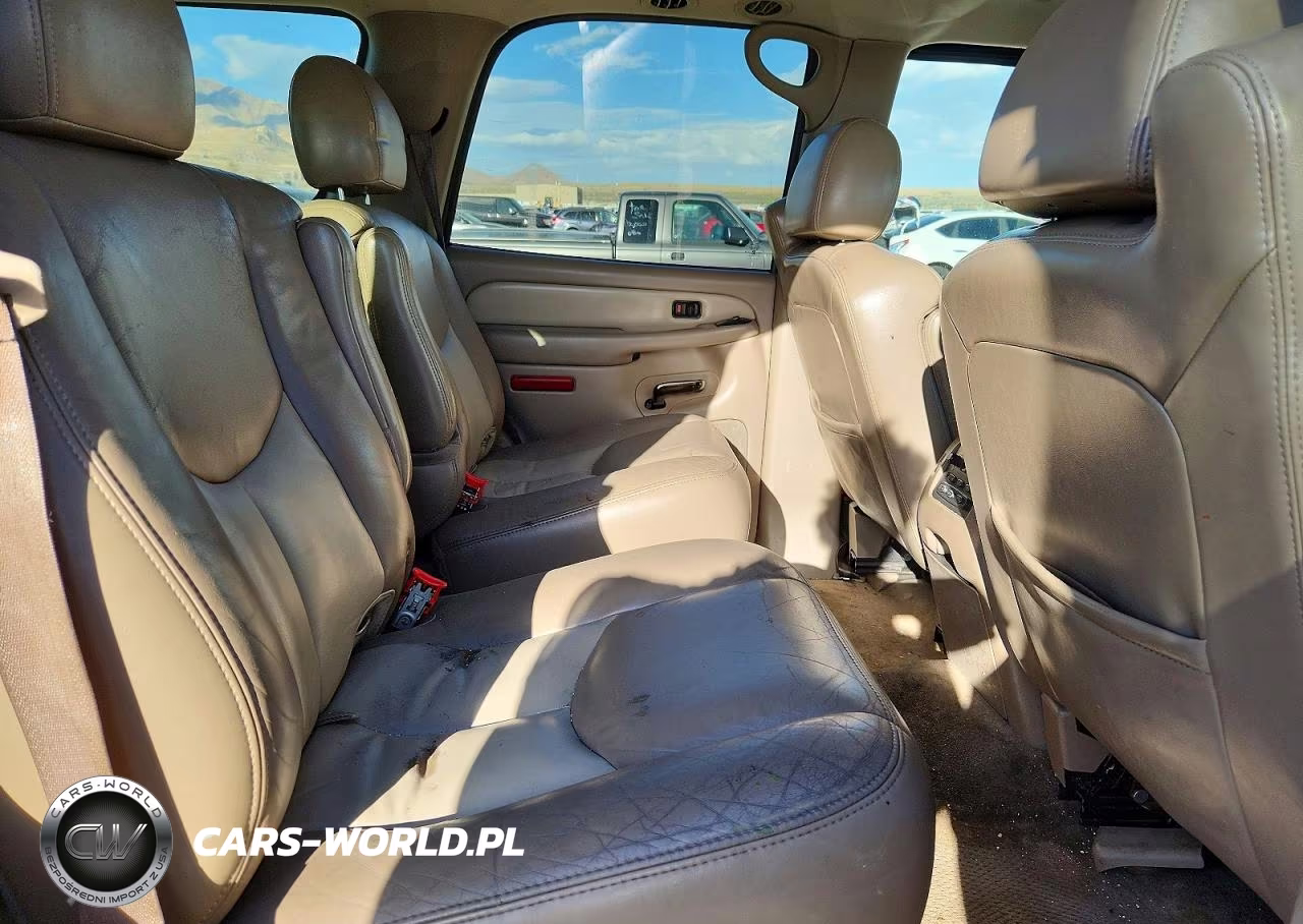 2005 GMC Yukon Denali VIN:1GKEK63U55J201996 - 10