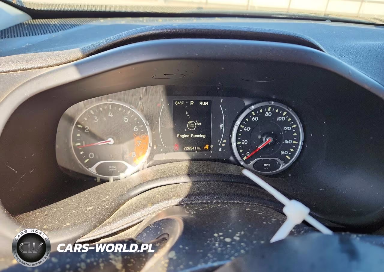 2016 Jeep Renegade Latitude VIN:ZACCJABT1GPE20054 - 9