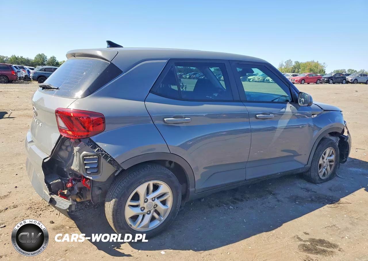 2021 Hyundai Venue Se VIN:KMHRB8A36MU078348 - 3