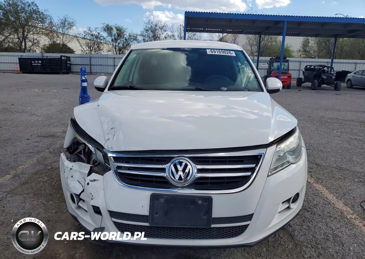 2011 Volkswagen Tiguan S VIN:WVGAV7AX6BW553810 - 5