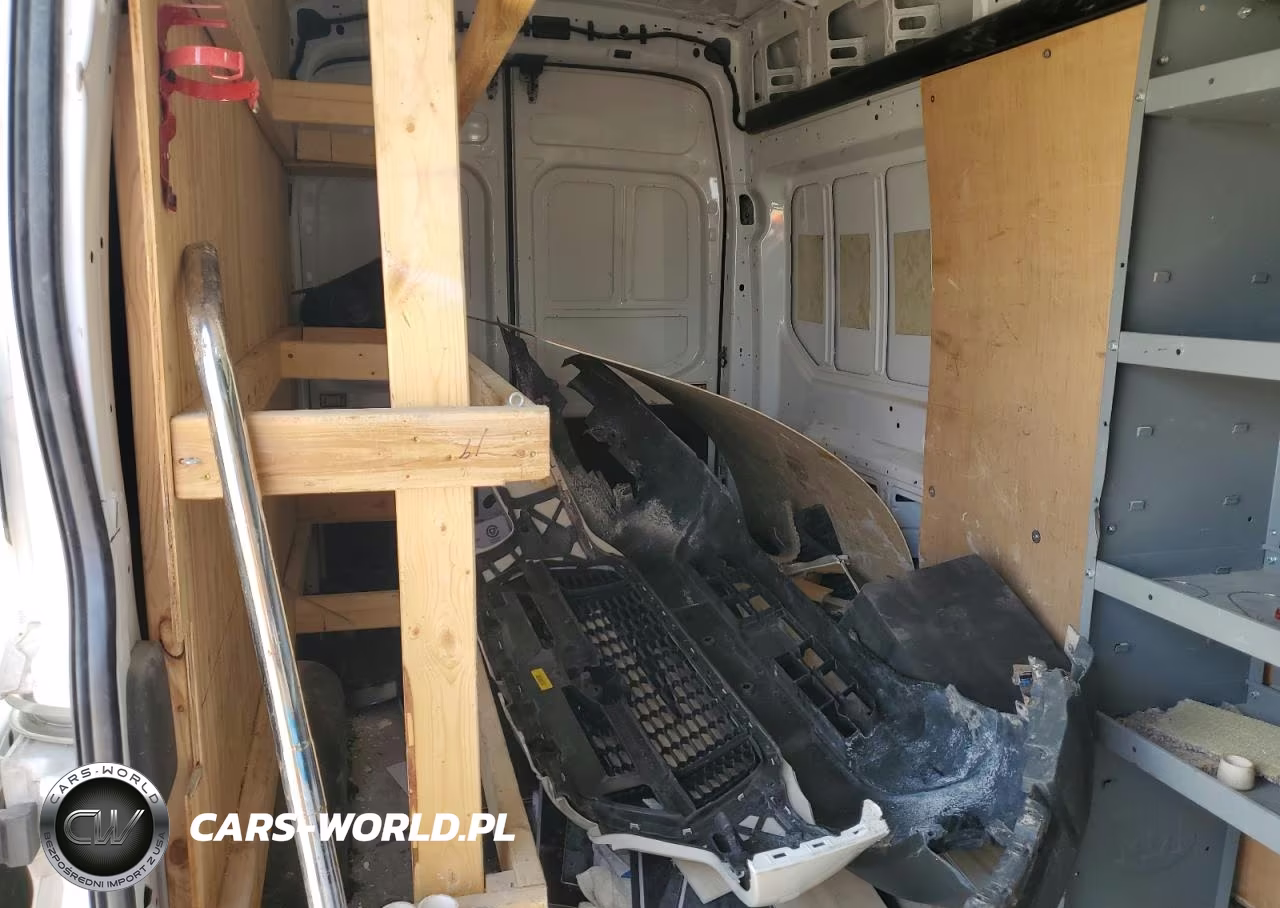 2021 Ford Transit T-250 VIN:1FTBR3U88MKA50428 - 10