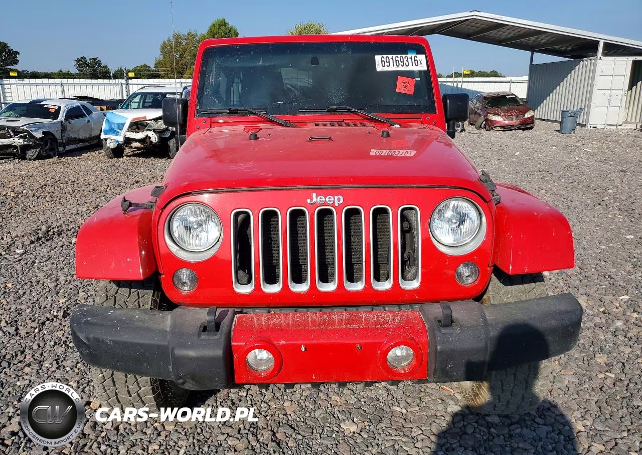 2016 Jeep Wrangler Unlimited Sahara VIN:1C4BJWEG8GL187656 - 5