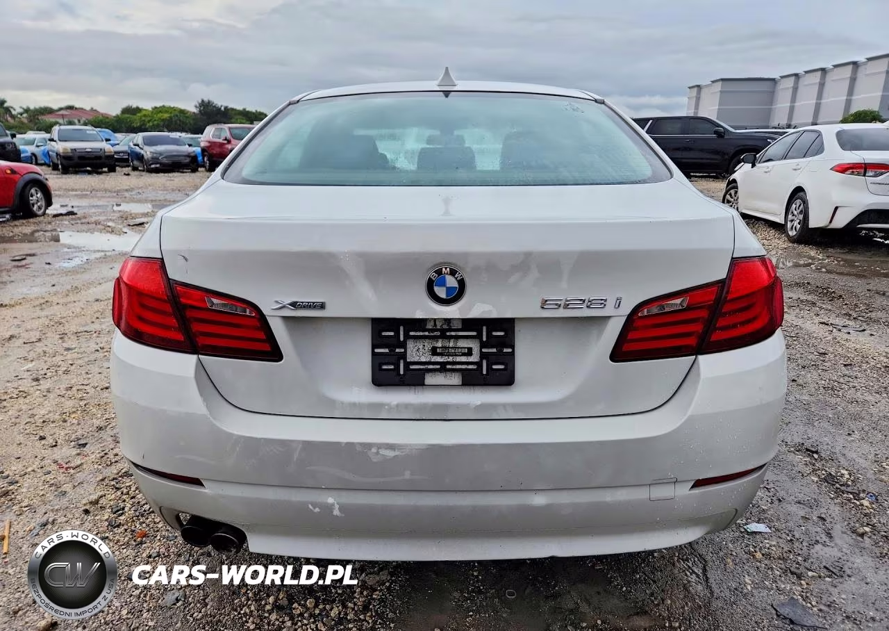 2013 BMW 528 Xi VIN:WBAXH5C53DD108250 - 6