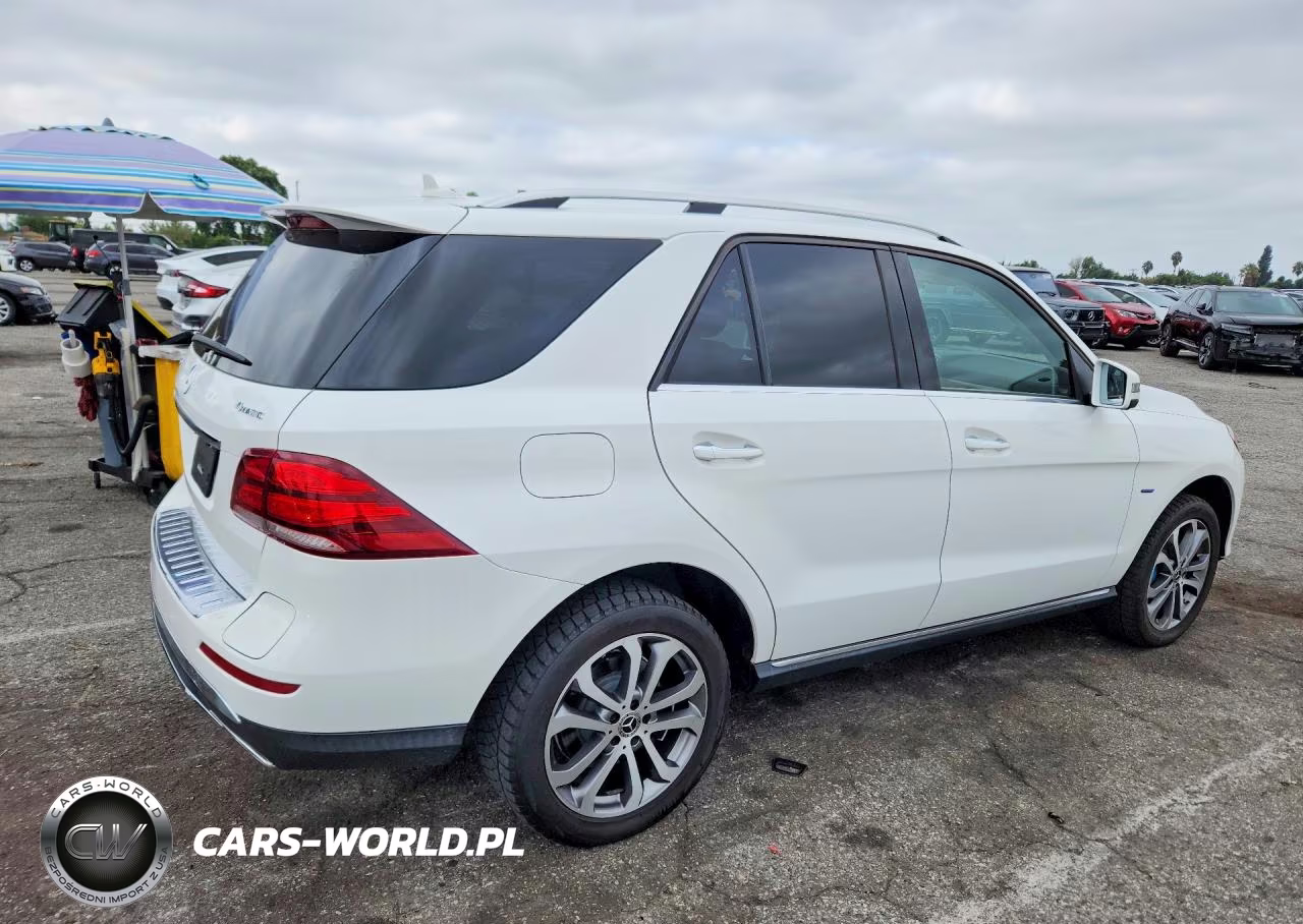 2017 Mercedes-Benz Gle 550E 4Matic VIN:4JGDA6DB2HA913793 - 3