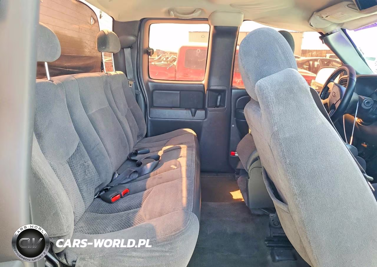 2005 Chevrolet Silverado C1500 VIN:2GCEC19T651252704 - 10