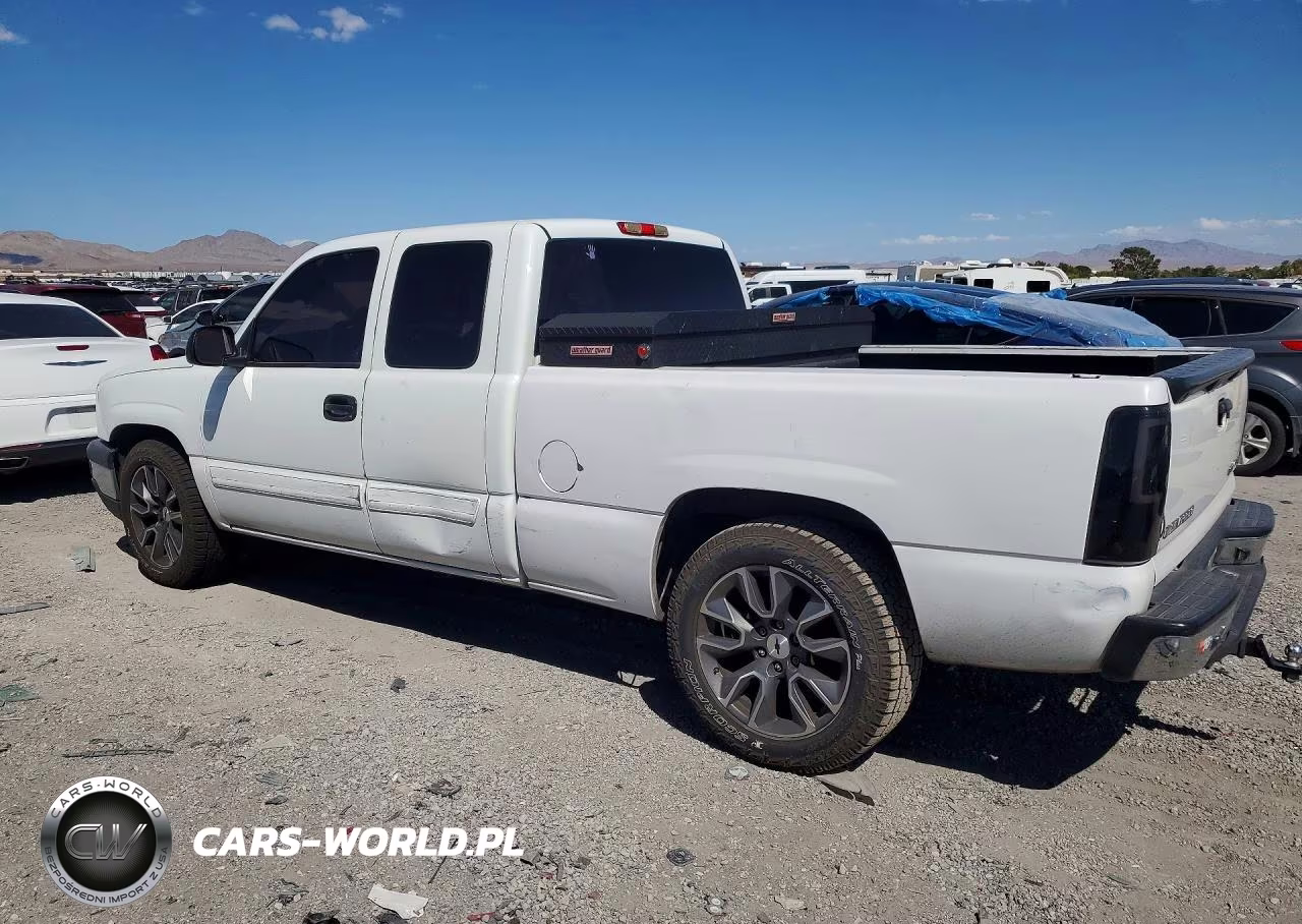 2005 Chevrolet Silverado C1500 VIN:2GCEC19T651252704 - 2