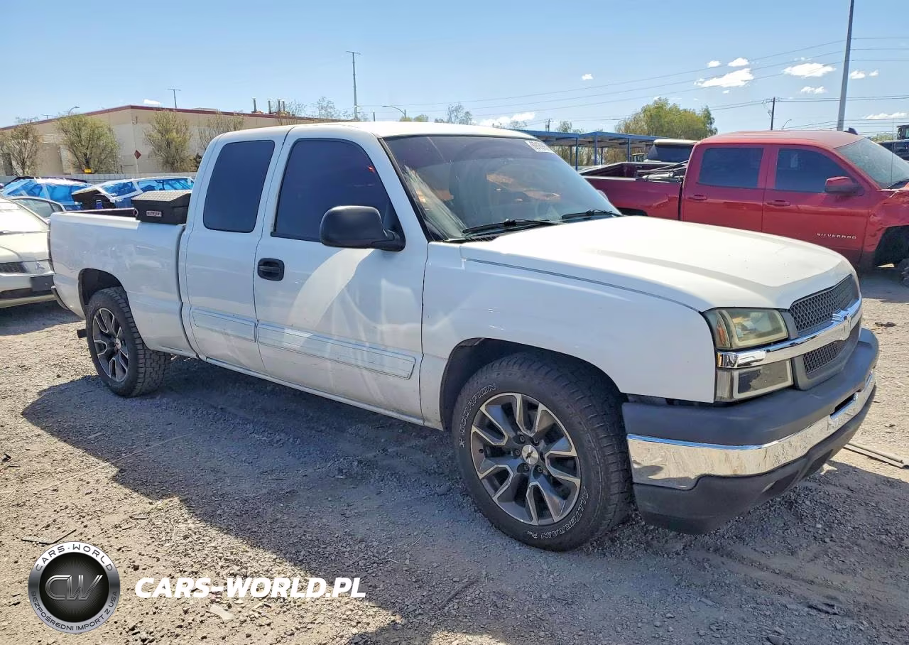 2005 Chevrolet Silverado C1500 VIN:2GCEC19T651252704 - 4