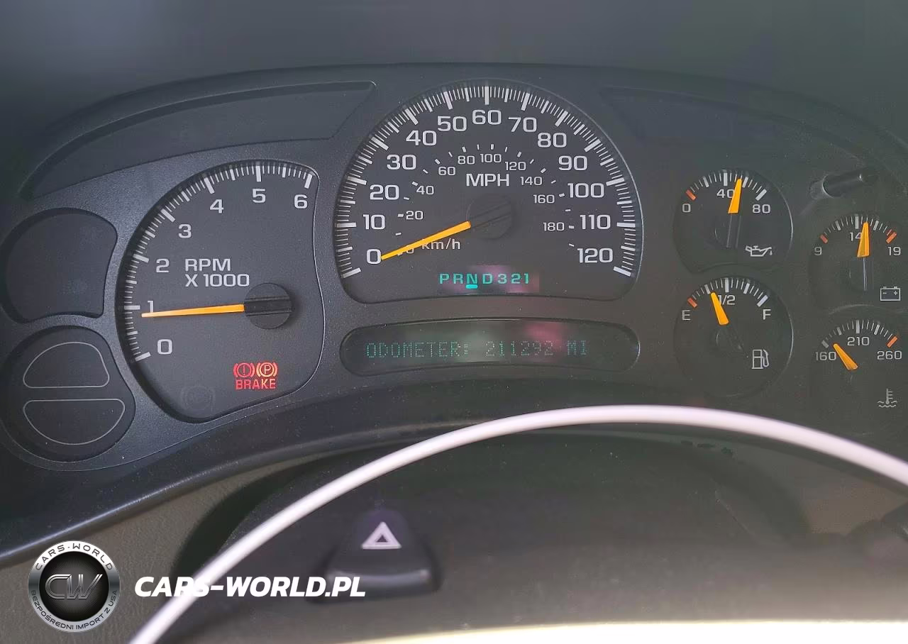 2005 Chevrolet Silverado C1500 VIN:2GCEC19T651252704 - 9