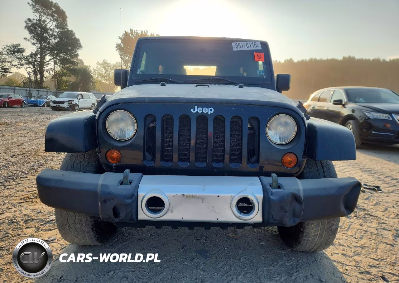 2008 Jeep Wrangler Unlimited Sahara VIN:1J4GA59108L565101 - 5