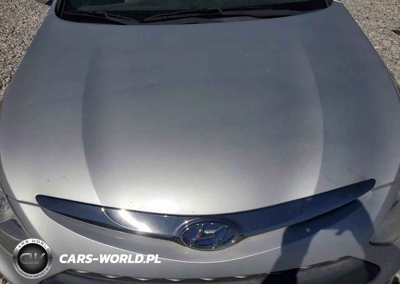 2015 Hyundai Sonata Hybrid Base VIN:KMHEC4A41FA133385 - 11