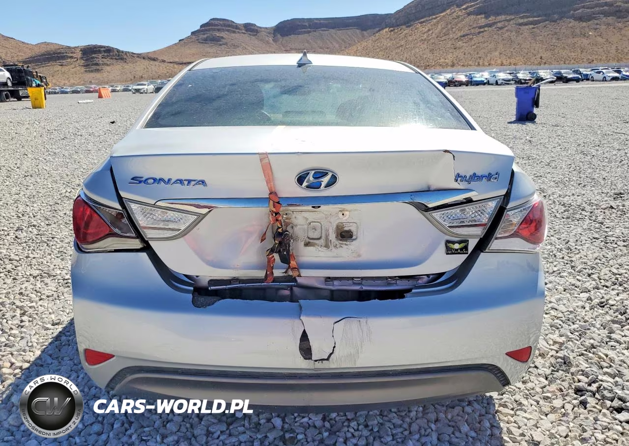 2015 Hyundai Sonata Hybrid Base VIN:KMHEC4A41FA133385 - 6