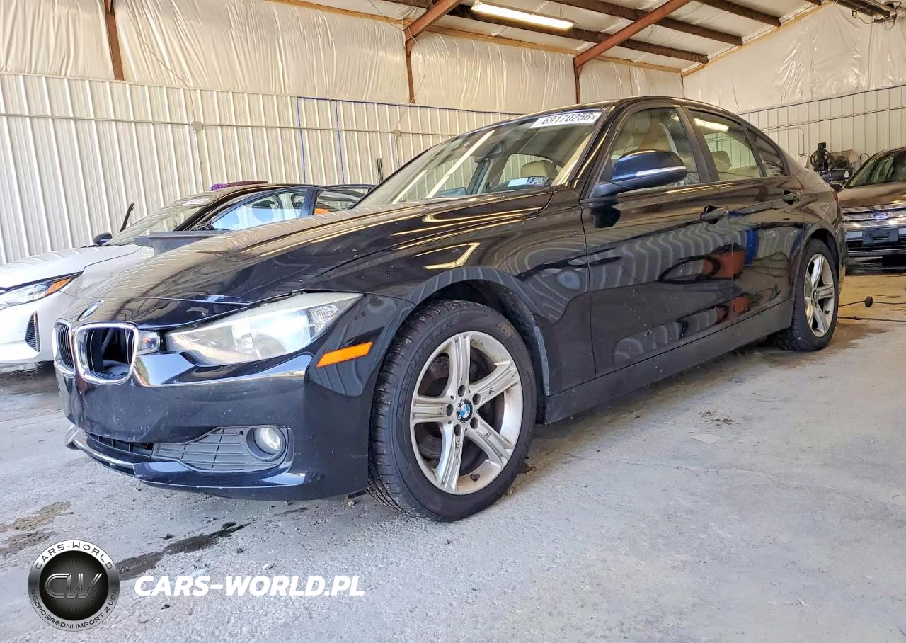 2013 BMW 320 I xDrive – zdjęcie 1 z 12