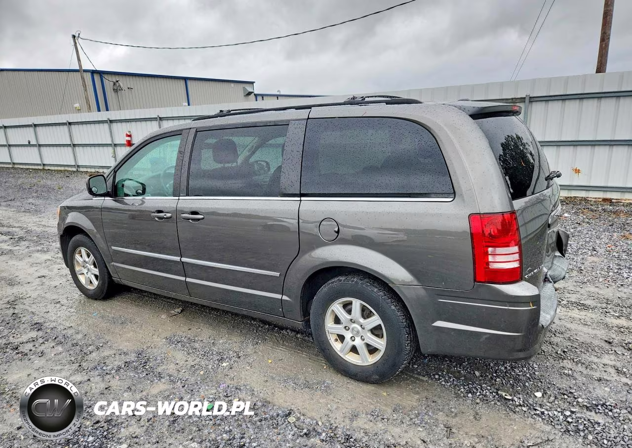 2010 Chrysler Town & Country Touring Plus VIN:2A4RR8D11AR404716 - 2