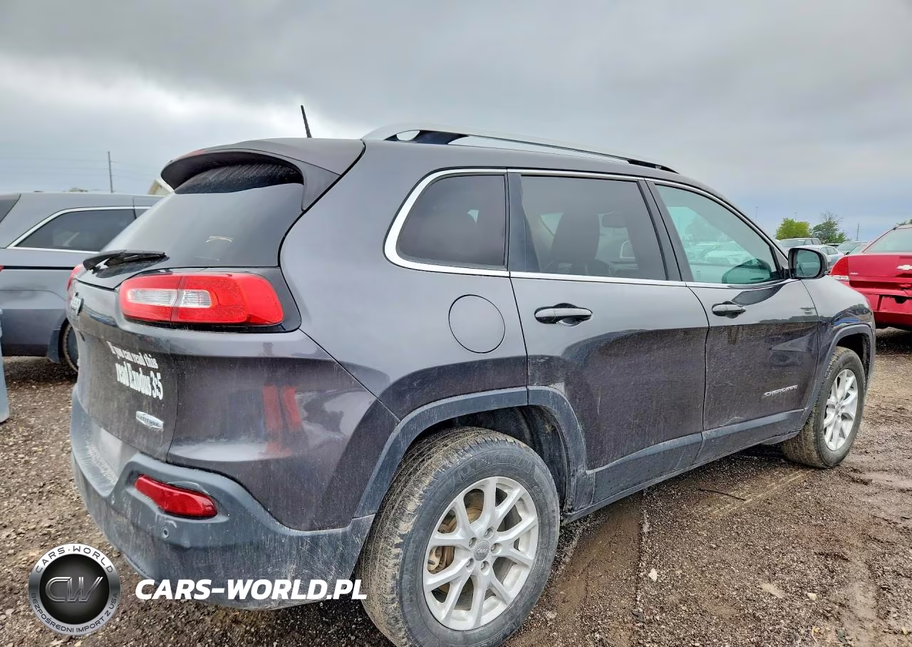 2016 Jeep Cherokee Latitude VIN:1C4PJMCB7GW268972 - 3