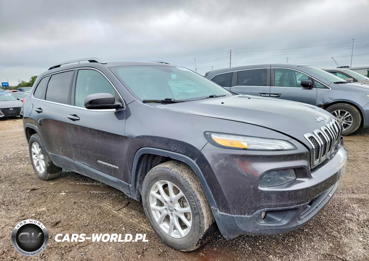 2016 Jeep Cherokee Latitude VIN:1C4PJMCB7GW268972 - 4