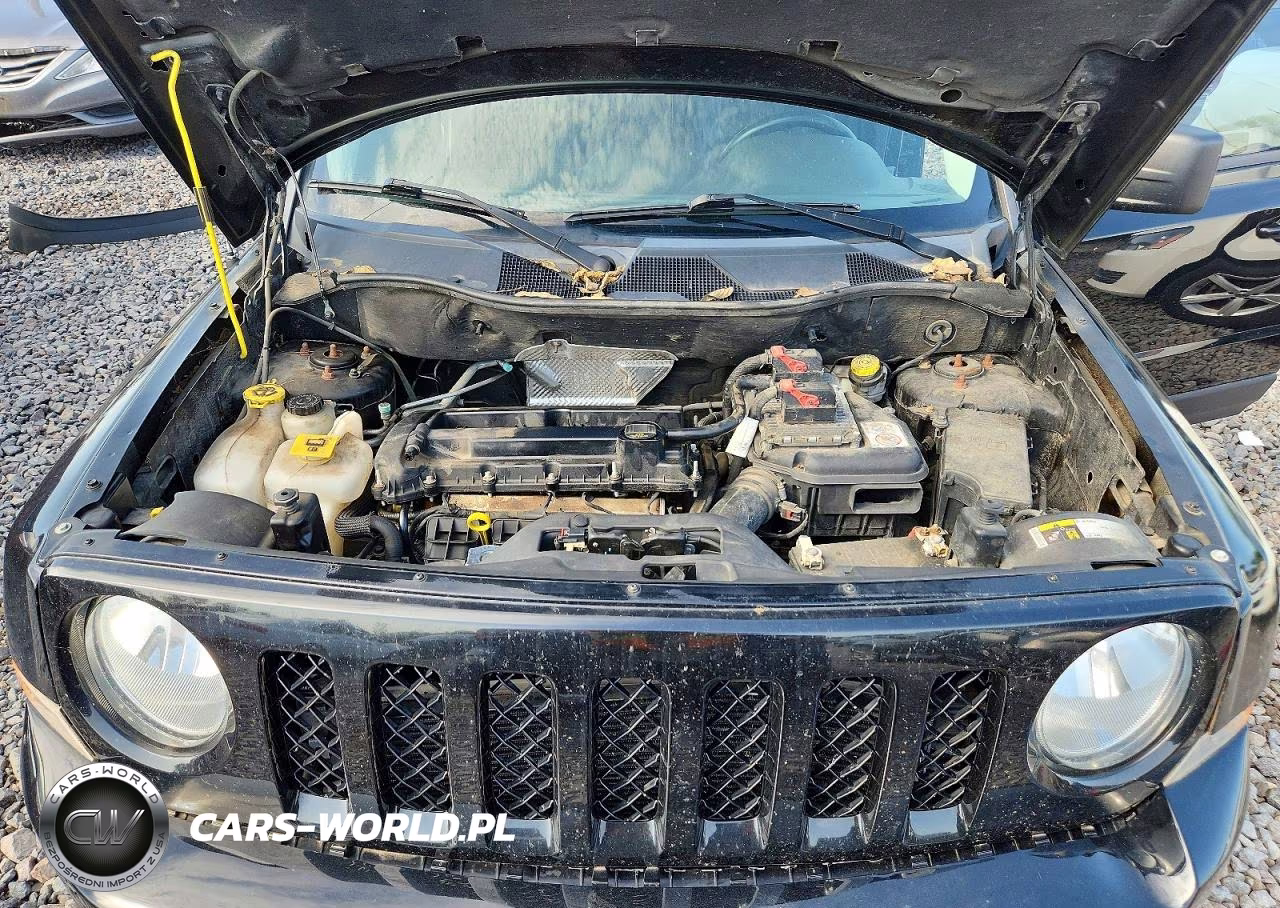 2016 Jeep Patriot Latitude VIN:1C4NJRFB5GD768138 - 11