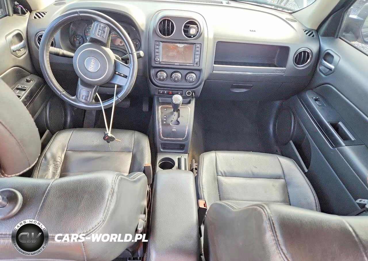2016 Jeep Patriot Latitude VIN:1C4NJRFB5GD768138 - 8