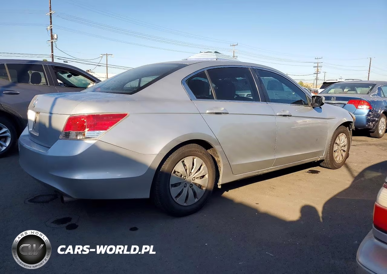 2008 Honda Accord Lx VIN:JHMCP26378C071095 - 3