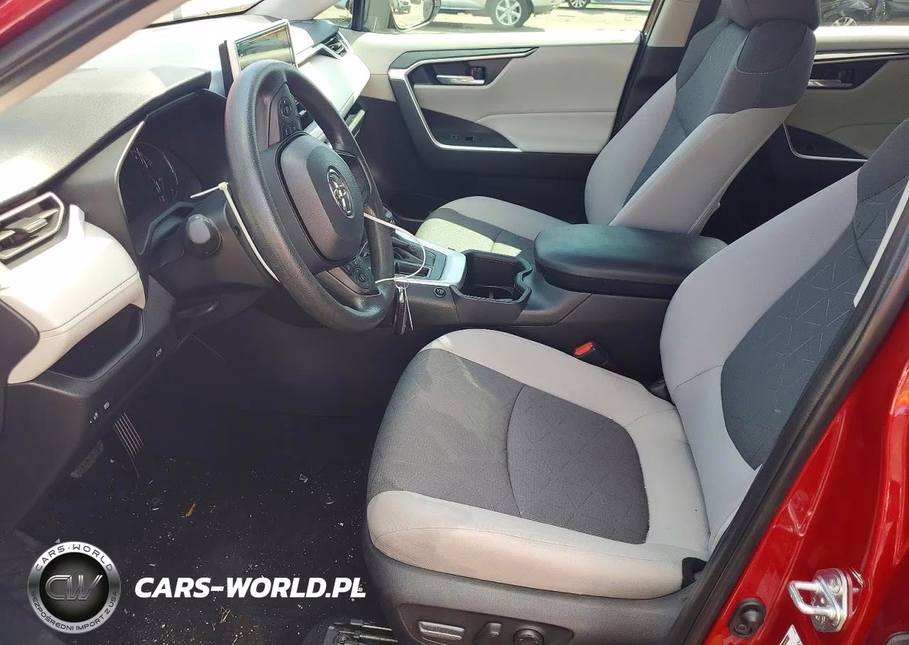 2025 Toyota Rav4 Xle VIN:2T3W1RFV5SW418583 - 7