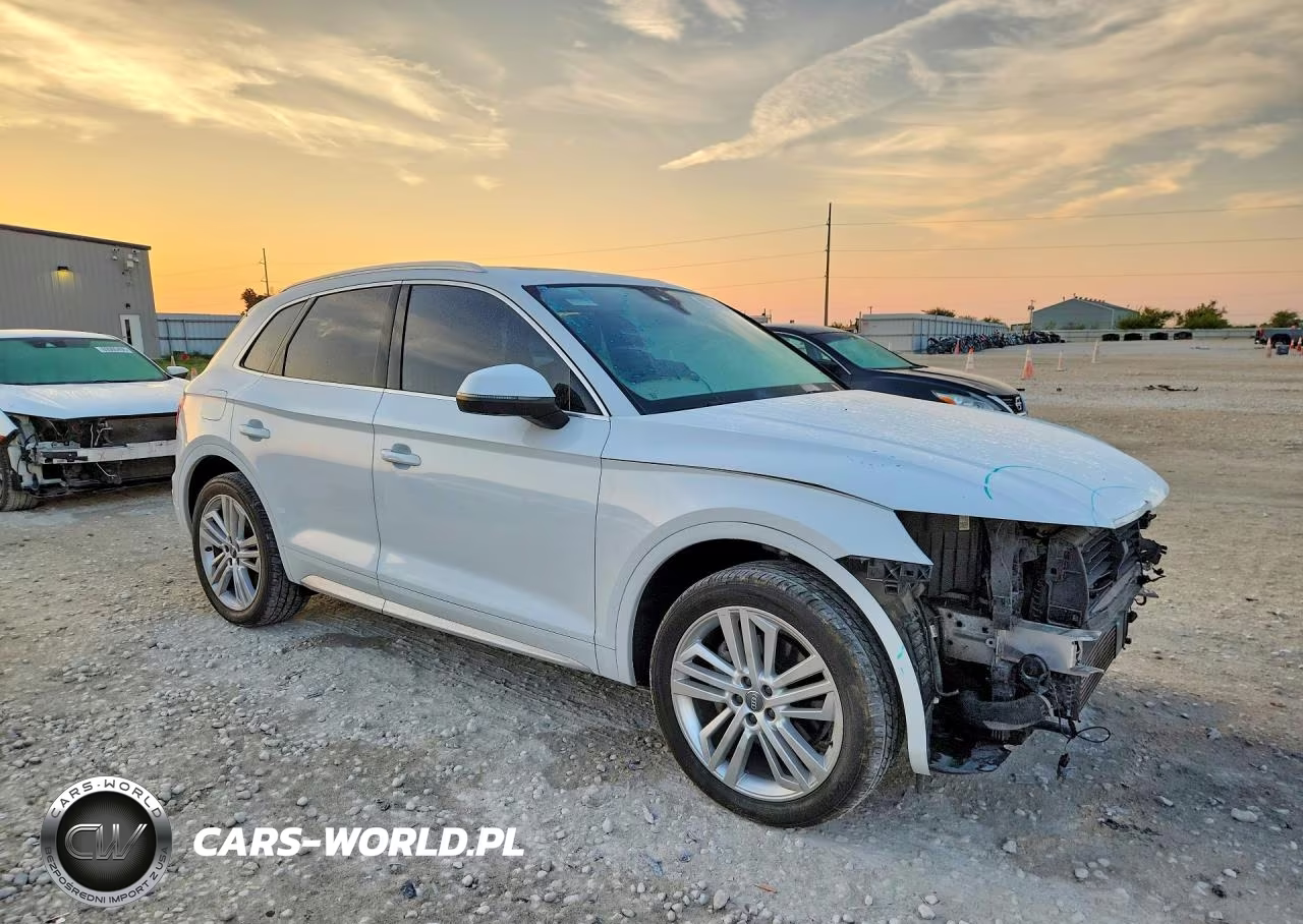 2019 Audi Q5 Premium Plus VIN:WA1BNAFYXK2079398 - 4