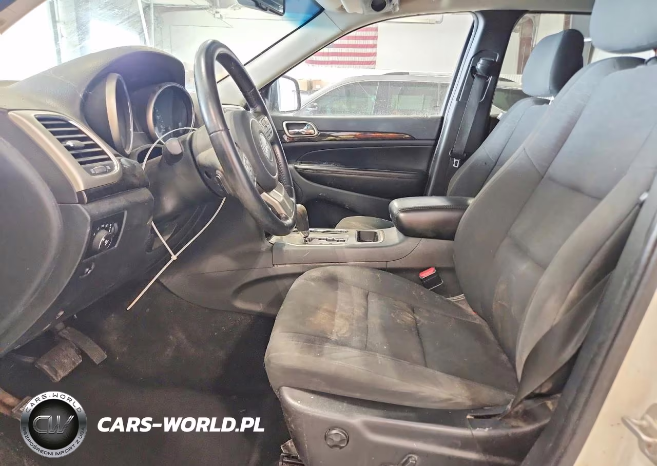 2012 Jeep Grand Cherokee Laredo VIN:1C4RJFAG2CC345374 - 7