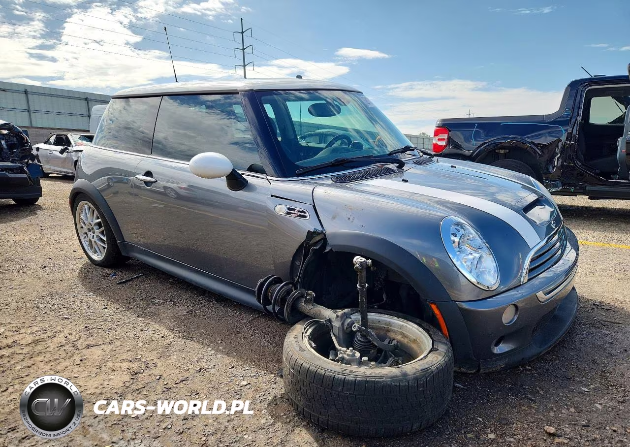 2005 Mini Cooper S VIN:WMWRE33455TD96764 - 4