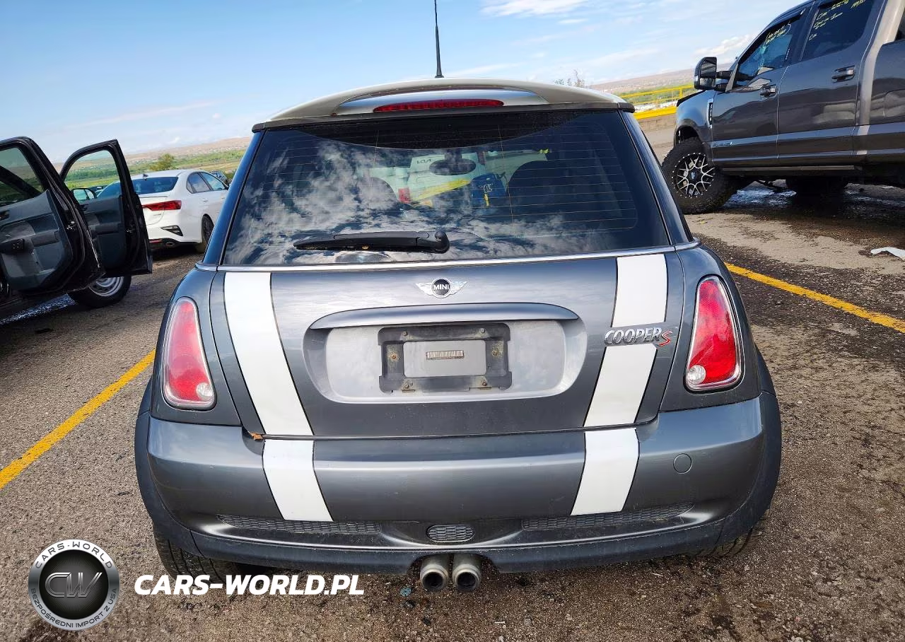 2005 Mini Cooper S VIN:WMWRE33455TD96764 - 6